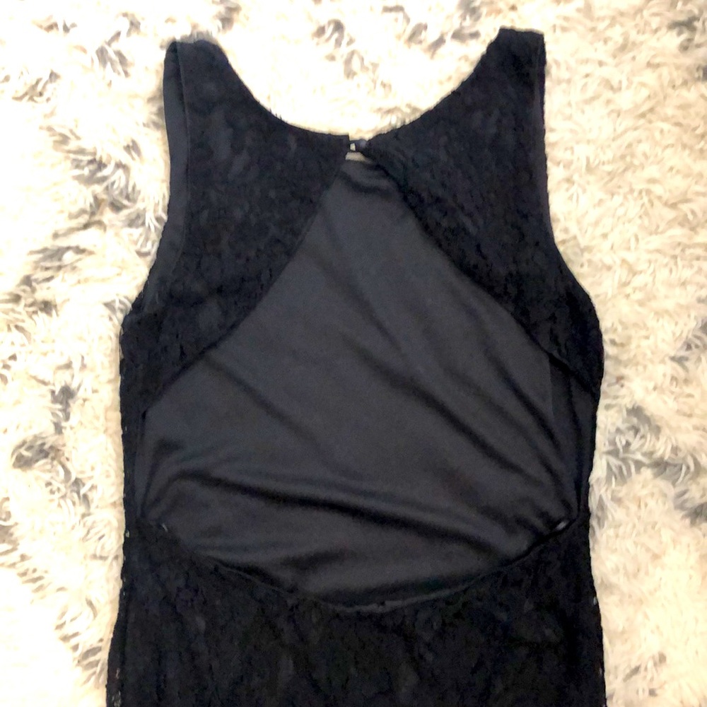 NWOT Tobi All-Over Lace Cut Out Back Mini Dress Sz L